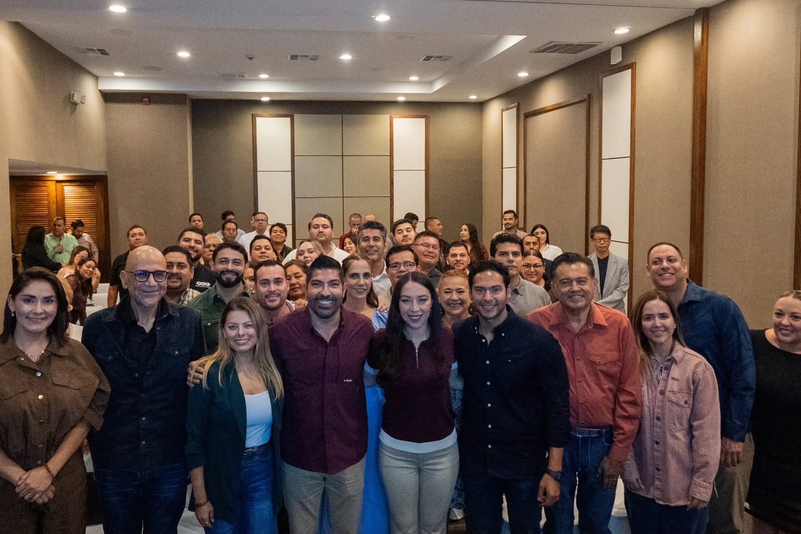 Asistentes a la reunión de trabajo realizada en Ensenada, Baja California